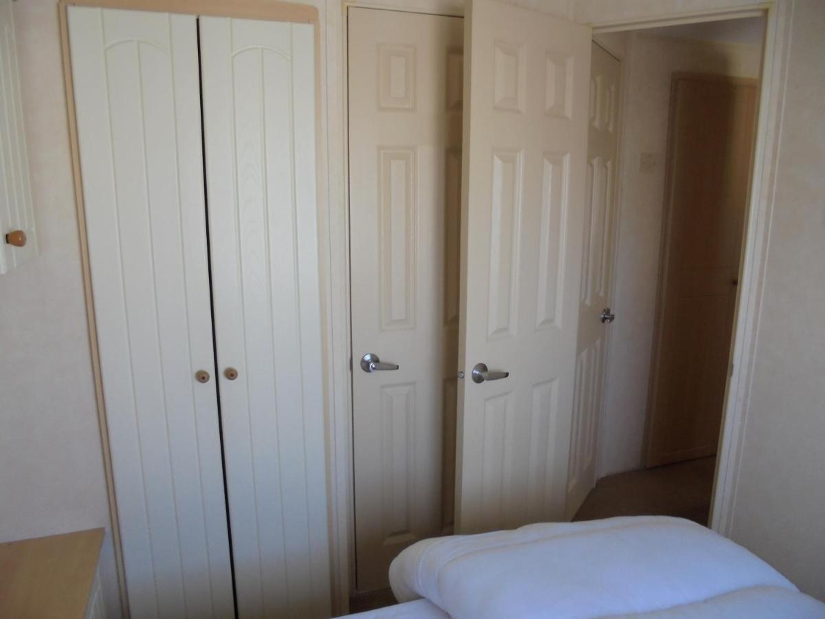 Apartment Northshore: Salisbury Ns:- 8 Berth, 3 Bedrooms *