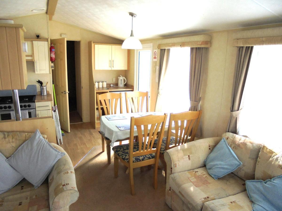 Apartment Northshore: Salisbury Ns:- 8 Berth, 3 Bedrooms *